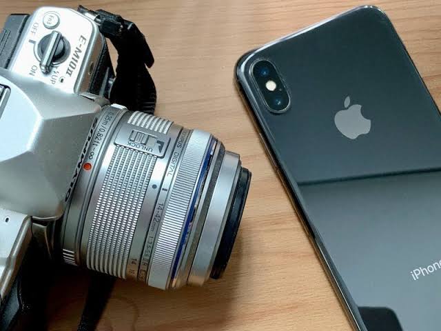 WILL iPhones REPLACE DIGITAL&nbsp;CAMERAS?